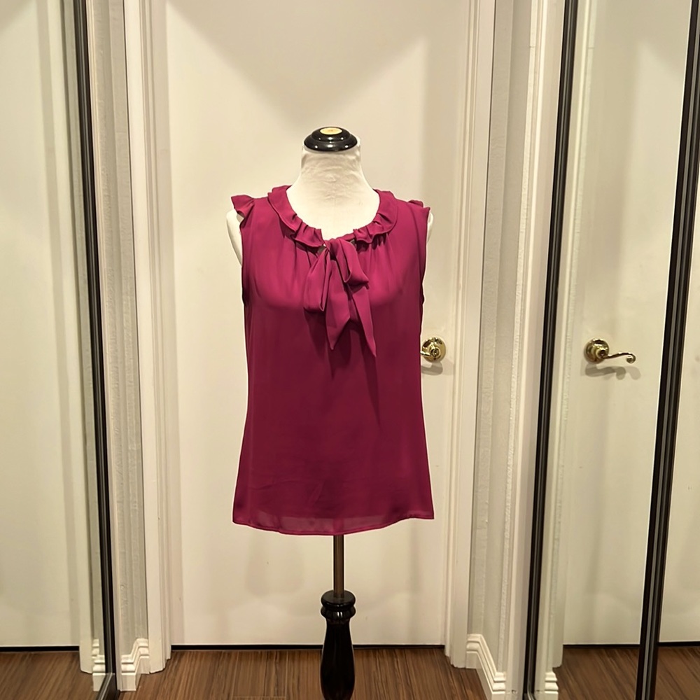 LOFT sleeveless blouse